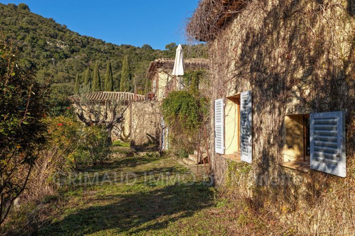 Image No.6-6 Bed House for sale