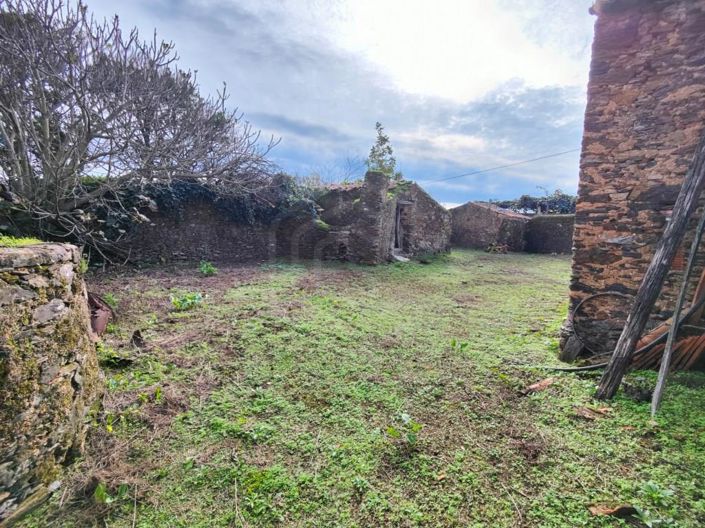 Image No.14-4 Bed House for sale