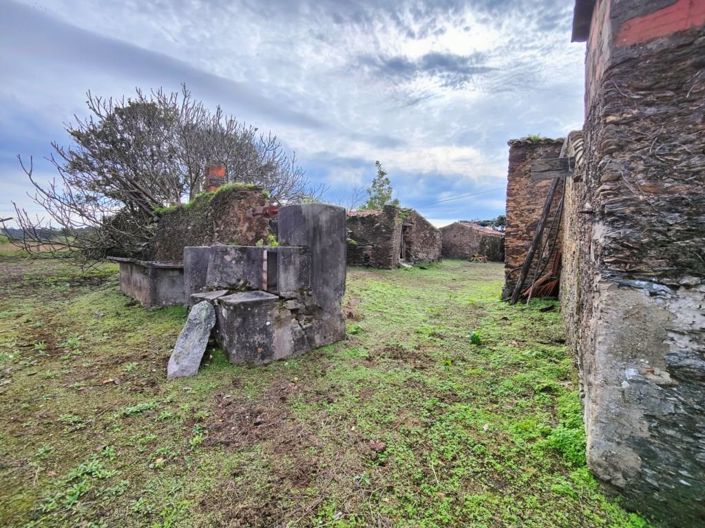 Image No.15-4 Bed House for sale