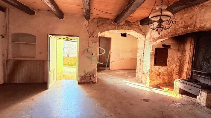 Image No.5-2 Bed House for sale