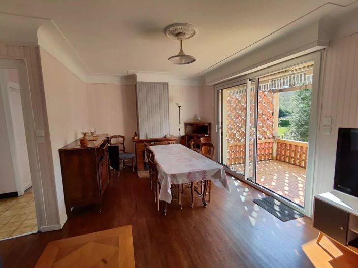 Image No.5-2 Bed House for sale