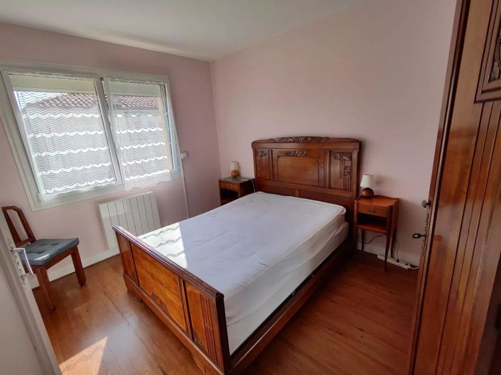 Image No.6-2 Bed House for sale