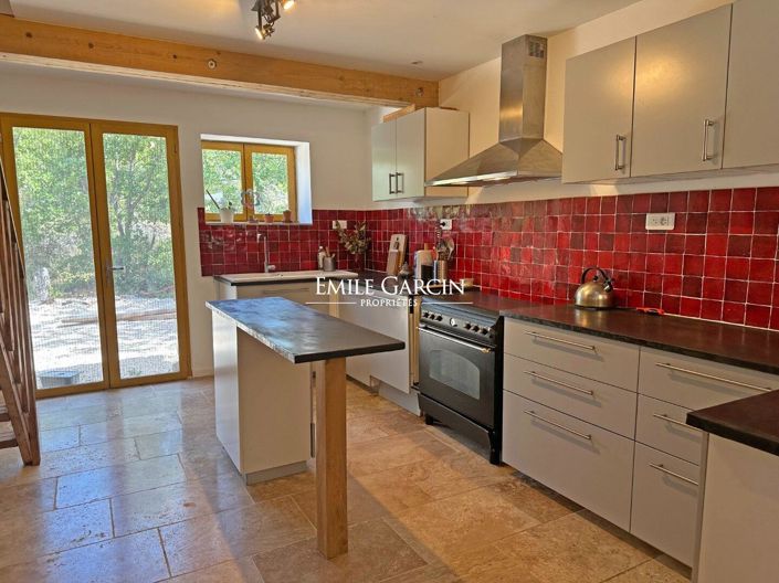 Image No.6-3 Bed House for sale