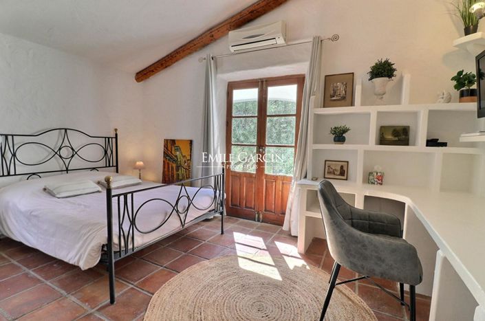 Image No.9-Maison de 14 chambres à vendre à Fontaine-de-Vaucluse