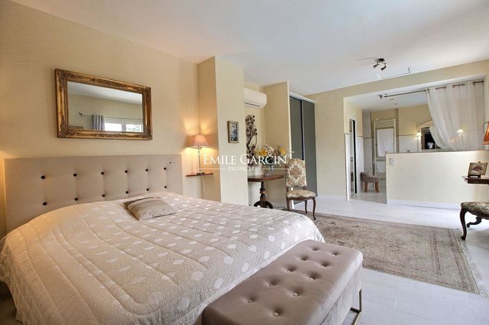 Image No.11-4 Bed House for sale