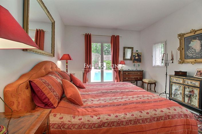 Image No.9-4 Bed House for sale