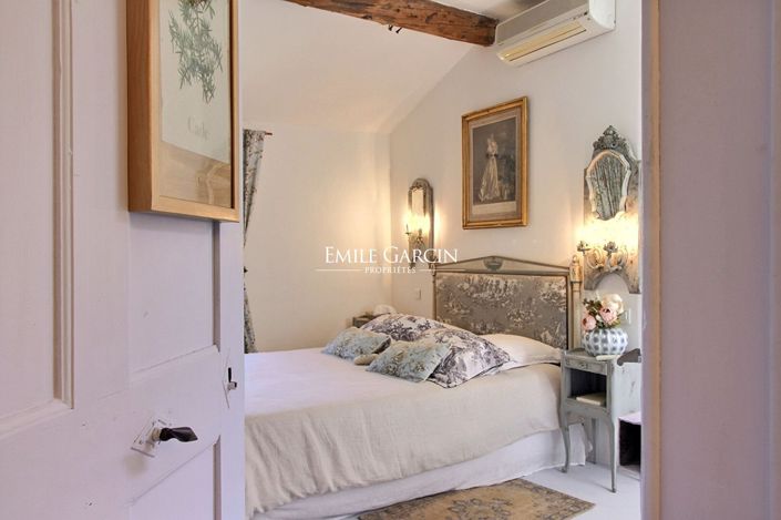 Image No.7-6 Bed House for sale