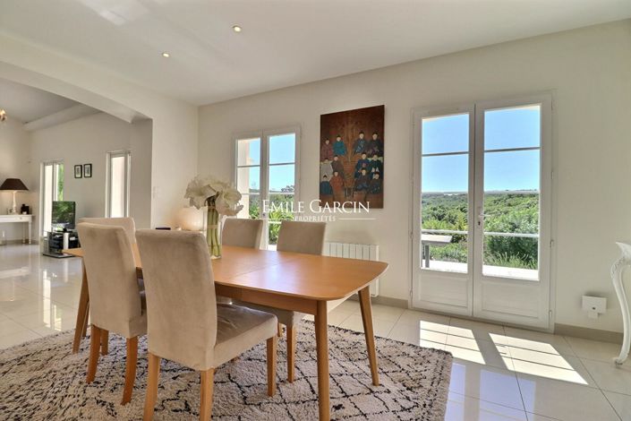 Image No.5-4 Bed House for sale