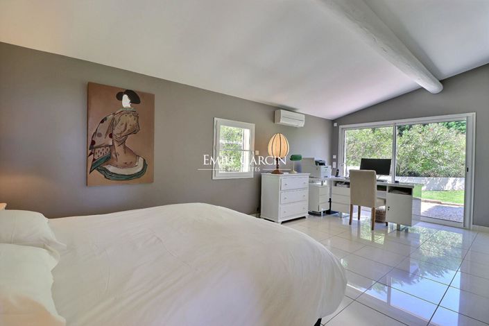 Image No.7-4 Bed House for sale