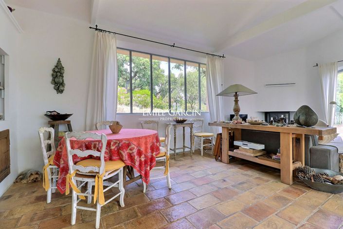 Image No.4-4 Bed House for sale