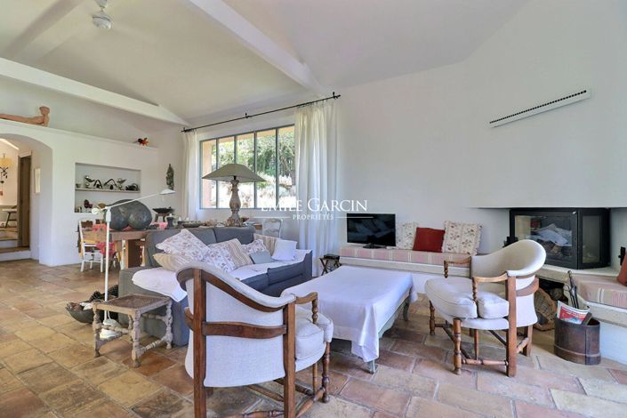 Image No.5-4 Bed House for sale