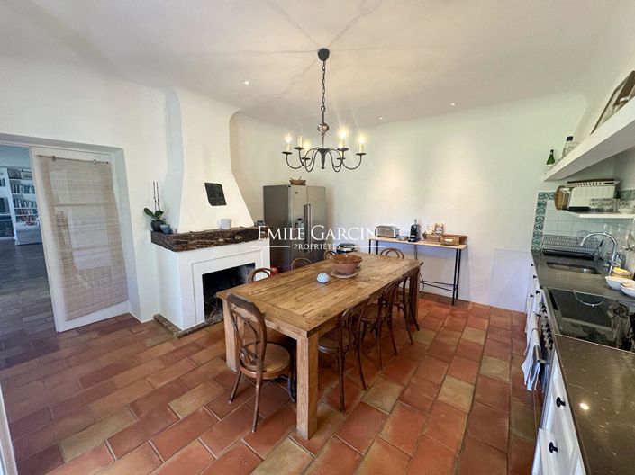 Image No.6-4 Bed House for sale