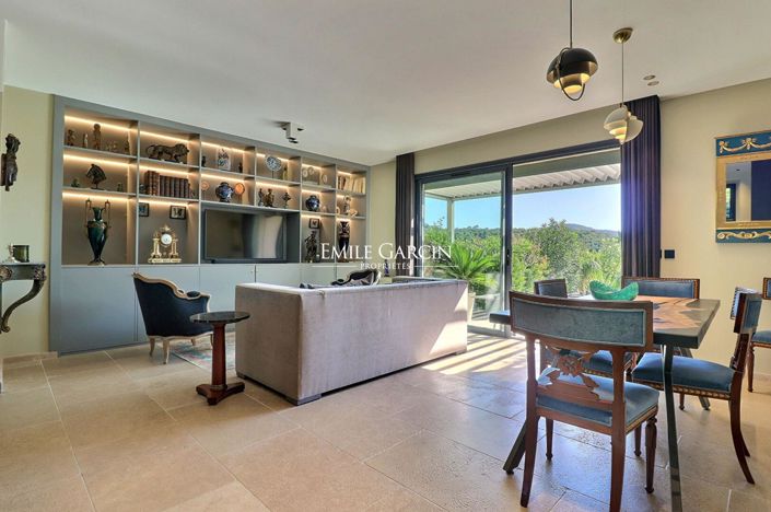 Image No.3-4 Bed House for sale