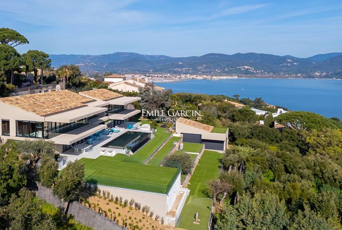 Image No.2-5 Bed Property for sale