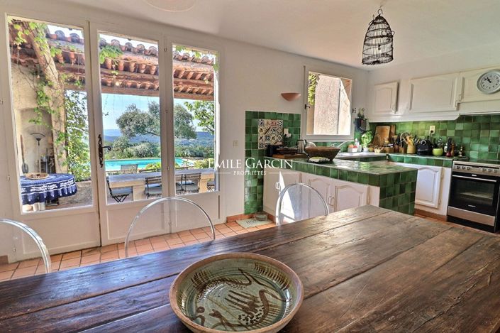 Image No.8-4 Bed House for sale