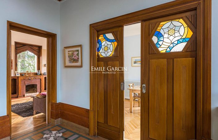 Image No.7-7 Bed House for sale