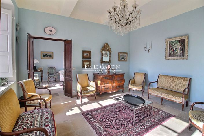 Image No.6-6 Bed Property for sale