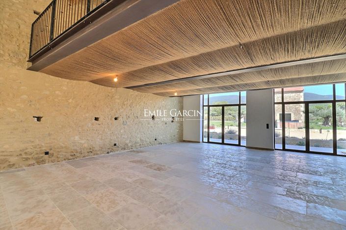 Image No.8-Maison de 5 chambres à vendre à Cucuron