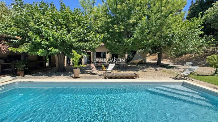 Image No.2-5 Bed Property for sale