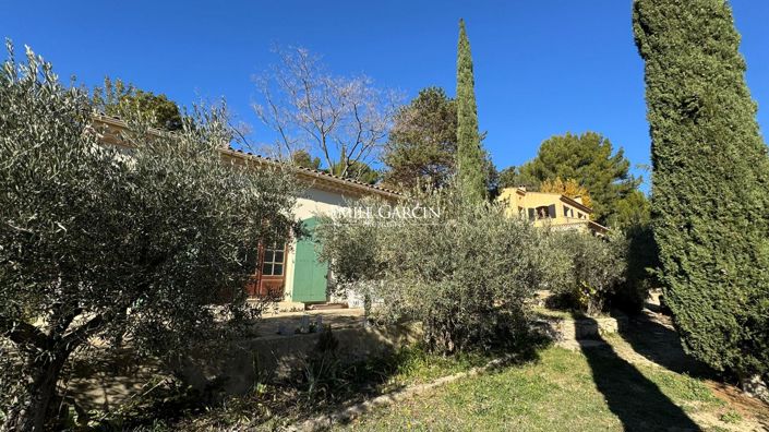 Image No.7-4 Bed Property for sale