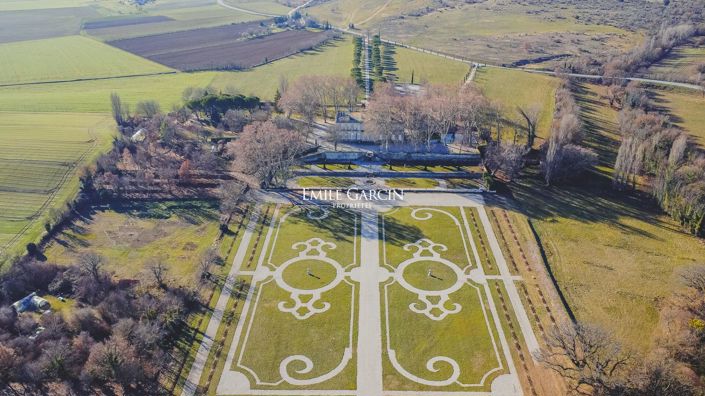 Image No.5-Propriété de 9 chambres à vendre à Apt