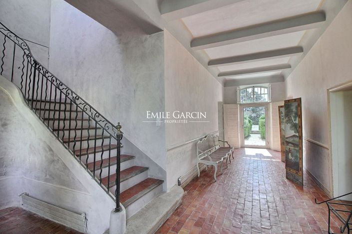 Image No.10-7 Bed Property for sale