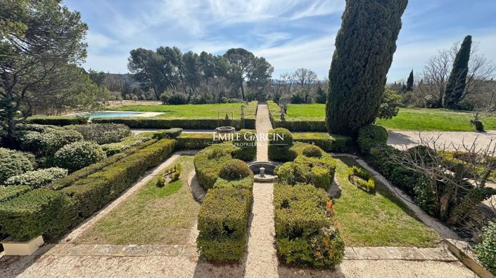 Image No.4-7 Bed Property for sale