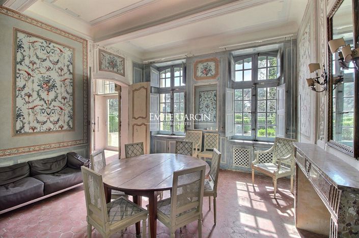 Image No.7-7 Bed Property for sale