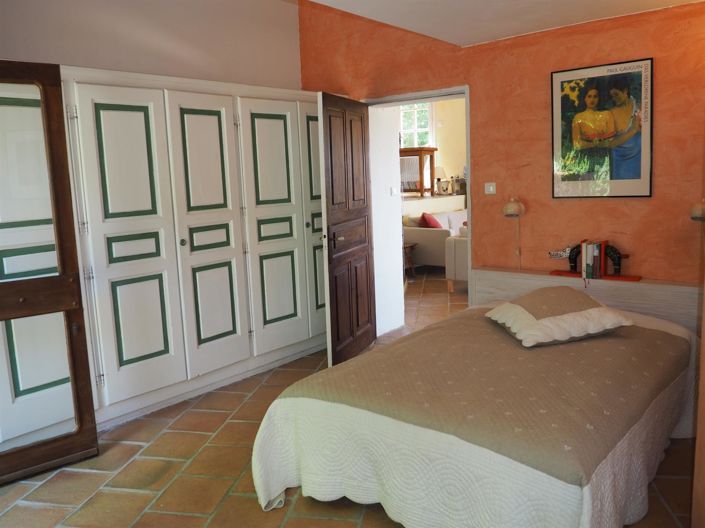 Image No.4-5 Bed House for sale