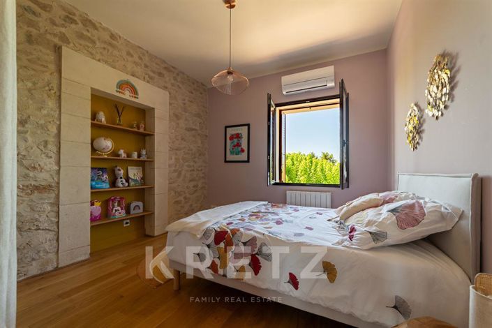 Image No.11-5 Bed House for sale