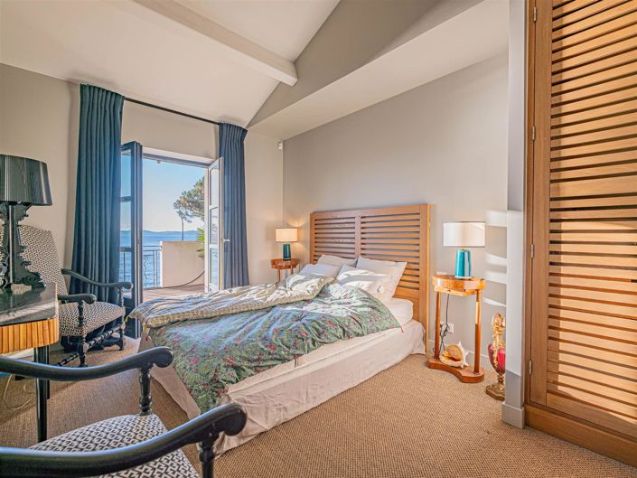 Image No.8-House for sale