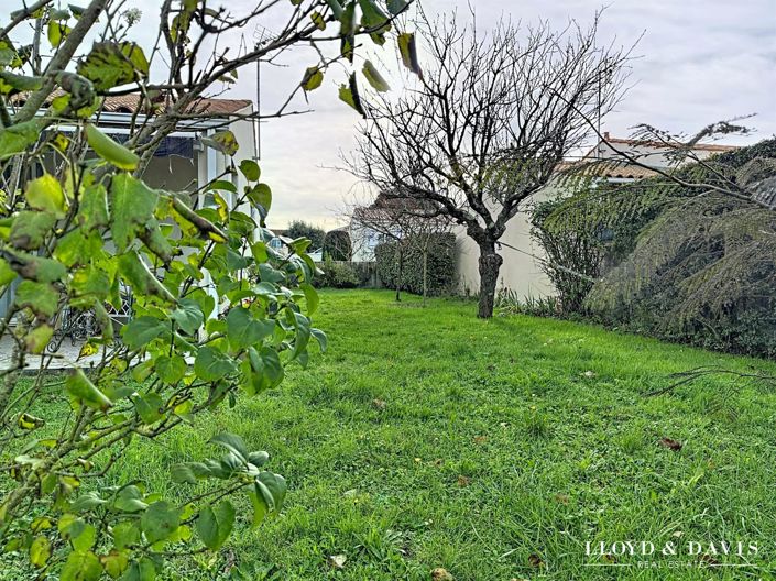 Image No.13-3 Bed House for sale