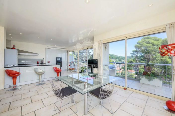 Image No.7-3 Bed Apartment for sale