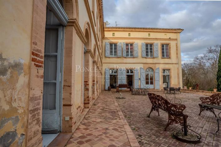 Image No.14-11 Bed House for sale