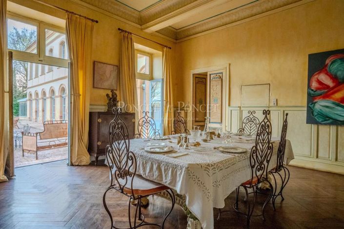 Image No.6-11 Bed House for sale