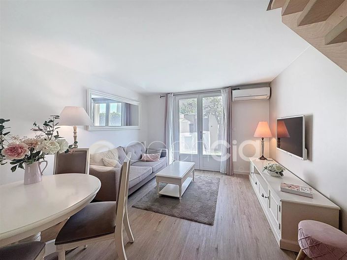 Image No.2-1 Bed House for sale