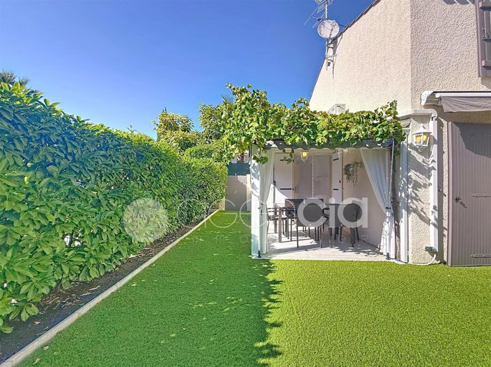 Image No.9-1 Bed House for sale