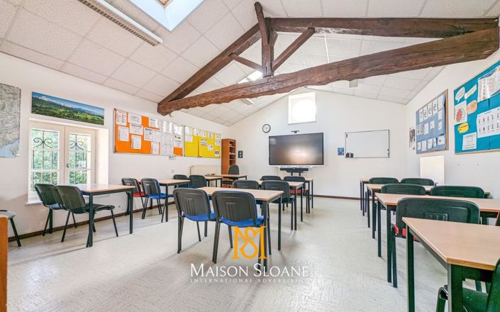 Image No.19-17 Bed House for sale