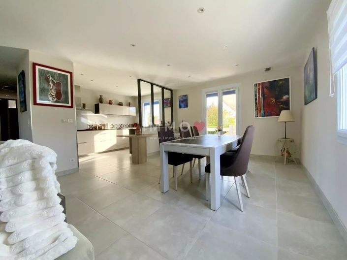 Image No.3-Maison de 4 chambres à vendre à Saintes