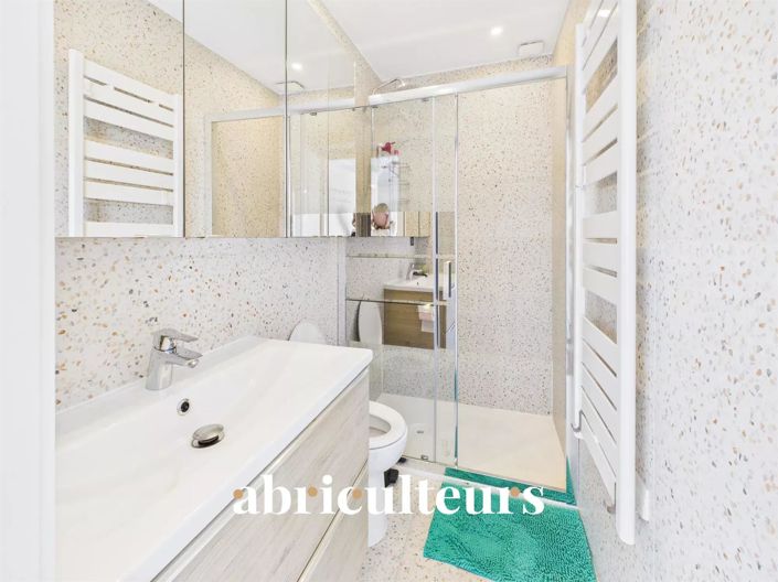 Image No.14-2 Bed Apartment for sale