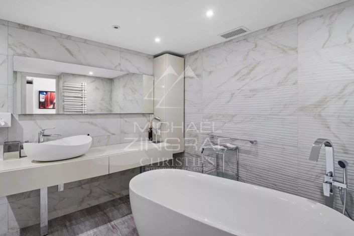 Image No.11-3 Bed Apartment for sale