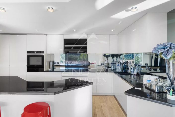 Image No.7-3 Bed Apartment for sale