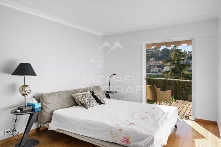 Image No.9-3 Bed Apartment for sale