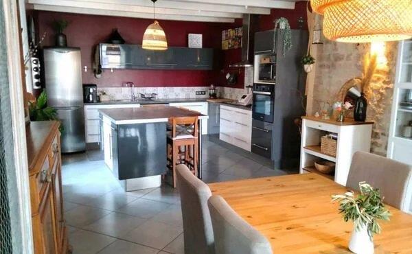 Image No.3-3 Bed House for sale