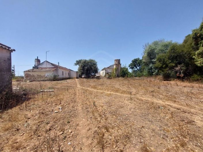 Image No.12-2 Bed House for sale