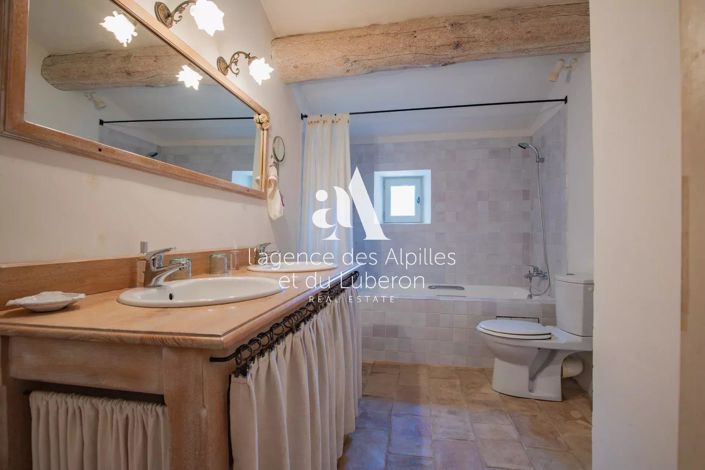 Image No.19-4 Bed House for sale