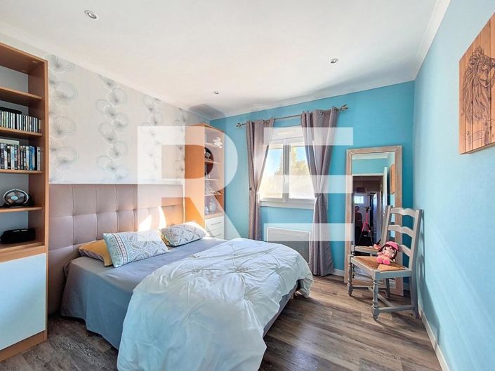 Image No.7-4 Bed House for sale