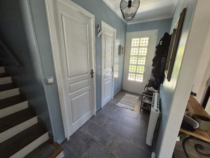 Image No.8-4 Bed House for sale