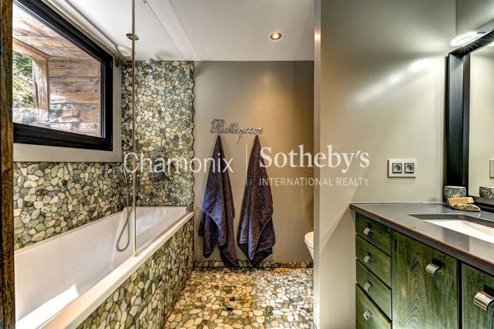 Image No.13-5 Bed Property for sale