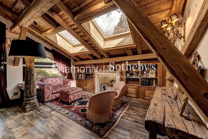 Image No.8-5 Bed Property for sale